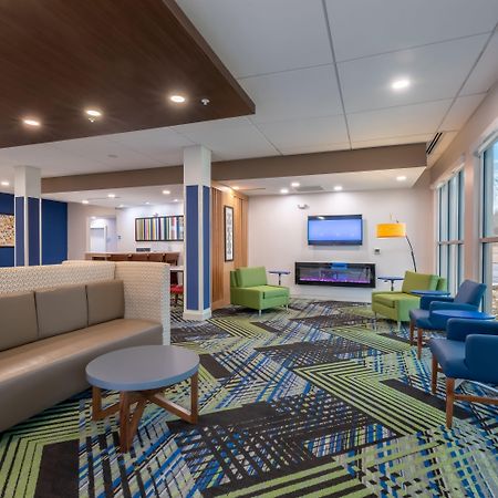 Holiday Inn Express & Suites - Marion By Ihg Luaran gambar
