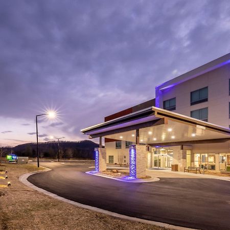 Holiday Inn Express & Suites - Marion By Ihg Luaran gambar