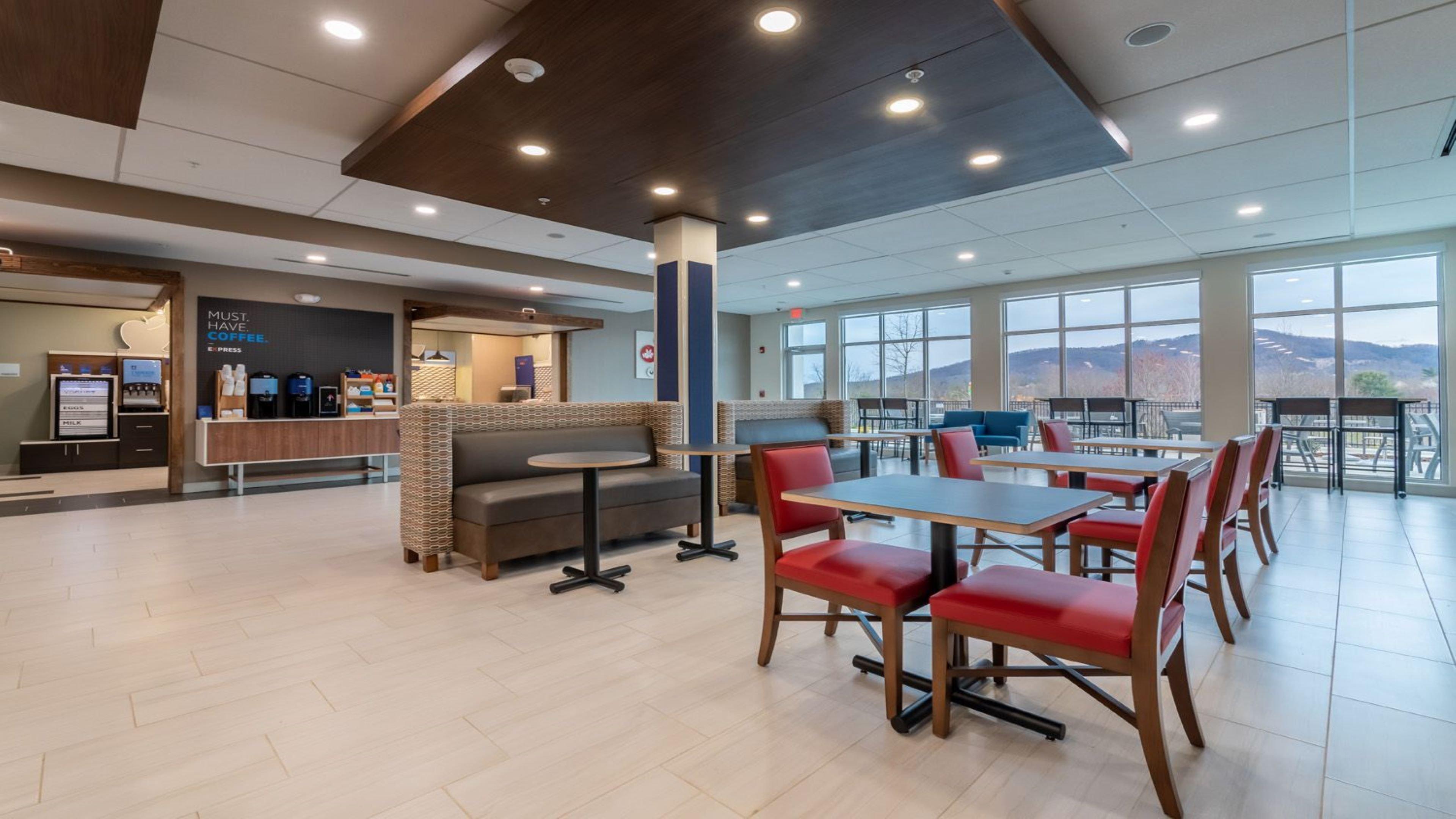 Holiday Inn Express & Suites - Marion By Ihg Luaran gambar