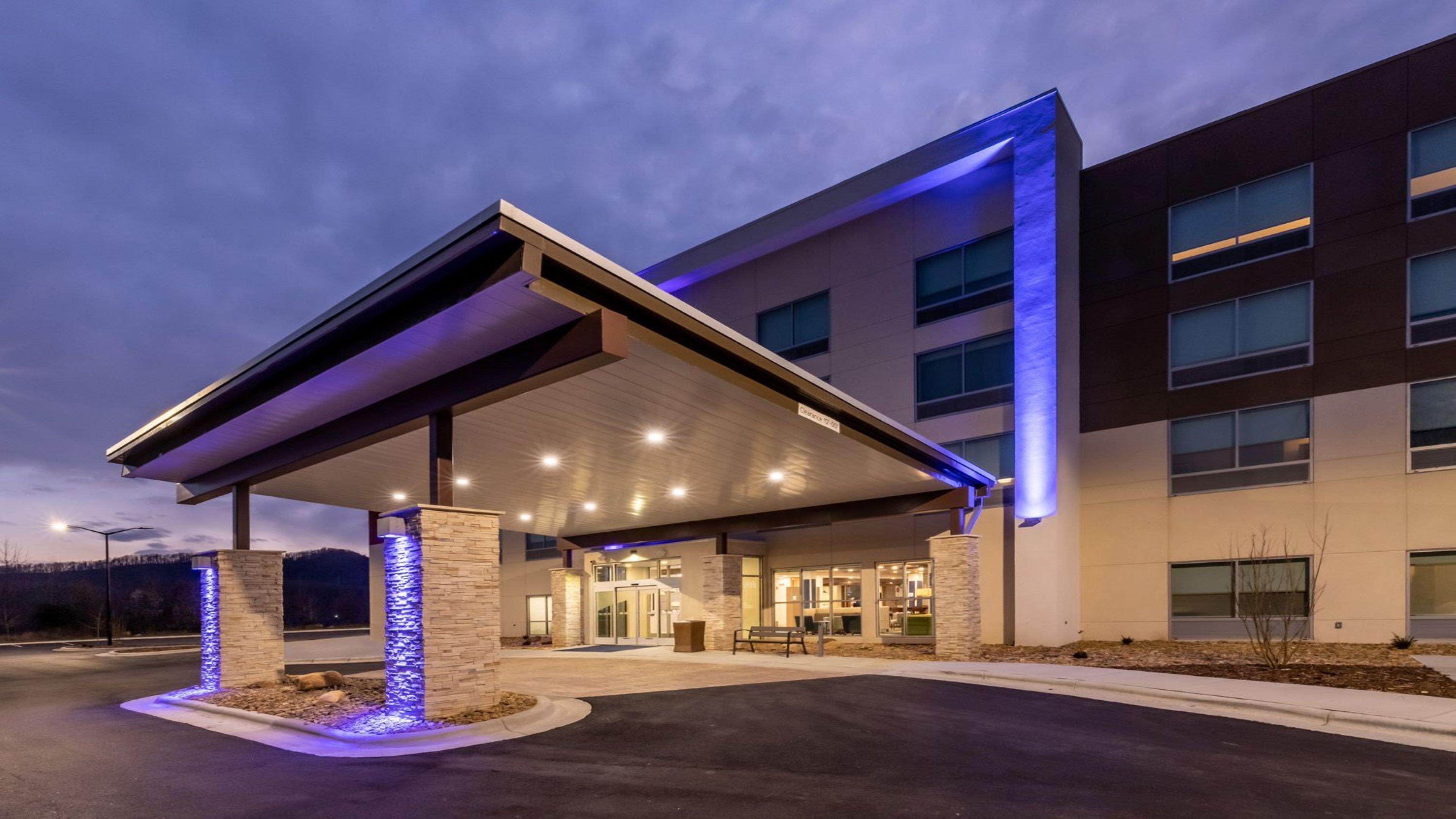 Holiday Inn Express & Suites - Marion By Ihg Luaran gambar